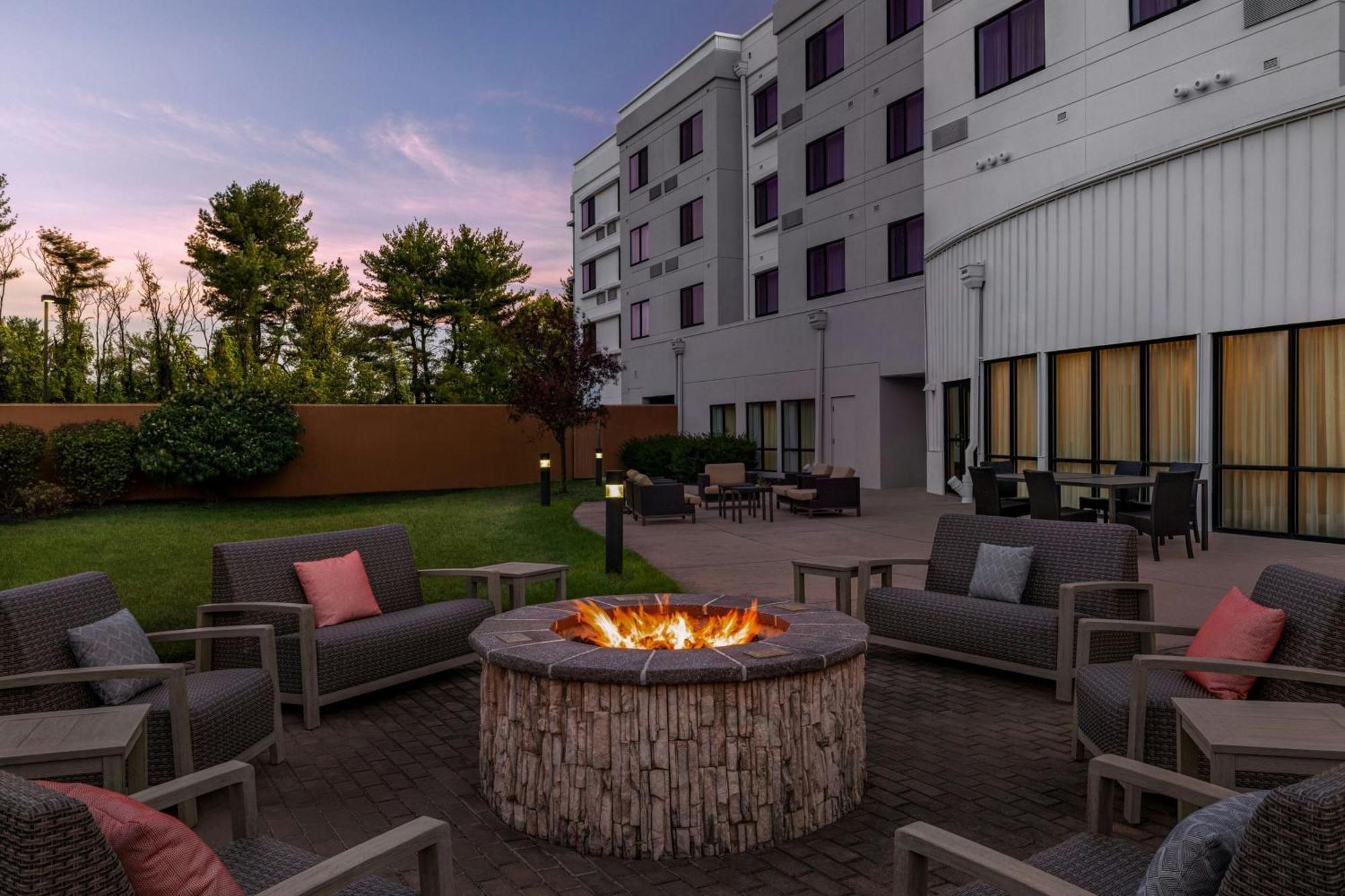 Hotel Courtyard Mt. Holly Westampton Extérieur photo